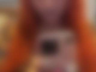 LaylaRed's Live Sex Cam Show