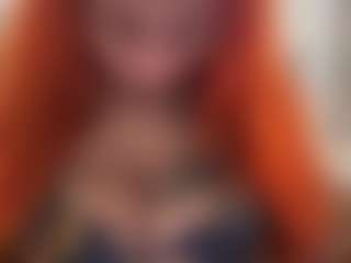 LaylaRed's Live Sex Cam Show