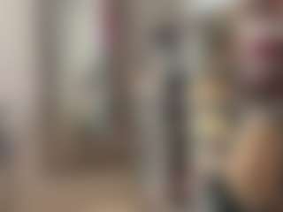 LaylaRed's Live Sex Cam Show