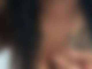 LaylaRed's Live Sex Cam Show