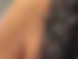 LaylaRed's Live Sex Cam Show