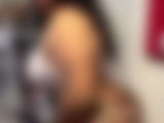 LaylaRed's Live Sex Cam Show