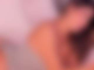 Live cam show with TaniaFernandez - Oil on Milfs Live