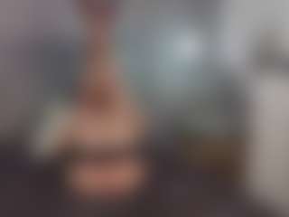 AnikaVelour's Live Sex Cam Show