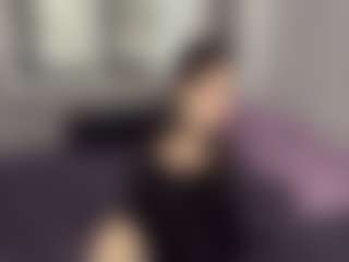 AnikaVelour's Live Sex Cam Show