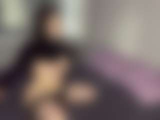 AnikaVelour's Live Sex Cam Show