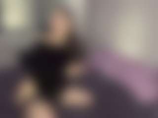 AnikaVelour's Live Sex Cam Show