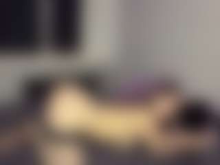 AnikaVelour's Live Sex Cam Show