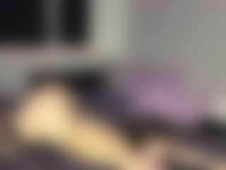 AnikaVelour's Live Sex Cam Show