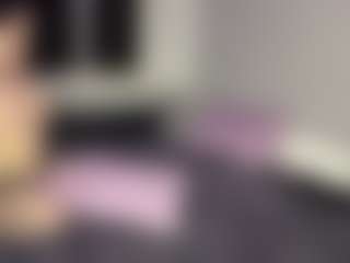 Live cam show with AnikaVelour - Natural on Camsoda