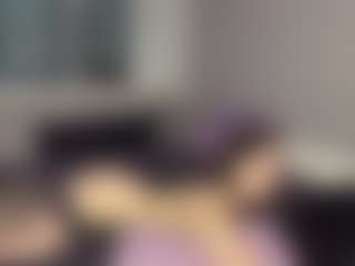 AnikaVelour's Live Sex Cam Show