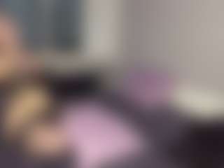 AnikaVelour's Live Sex Cam Show