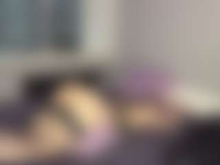 AnikaVelour's Live Sex Cam Show
