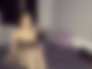 Live cam show with AnikaVelour - New Bedroom on Camsoda