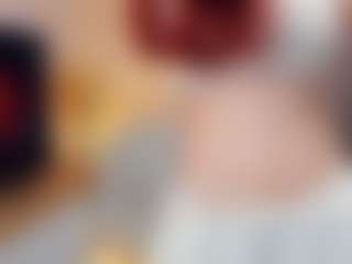 ellianora's Live Sex Cam Show