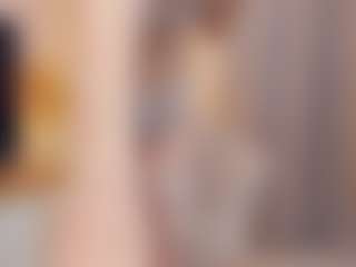 ellianora's Live Sex Cam Show