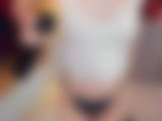 ellianora's Live Sex Cam Show