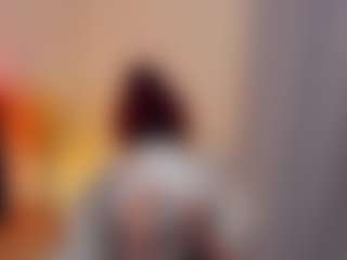 ellianora's Live Sex Cam Show