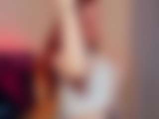 ellianora's Live Sex Cam Show