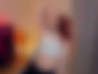 ellianora's Live Sex Cam Show