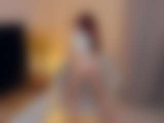 Live cam show with ellianora - New Petite on Camsoda
