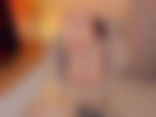 ellianora's Live Sex Cam Show