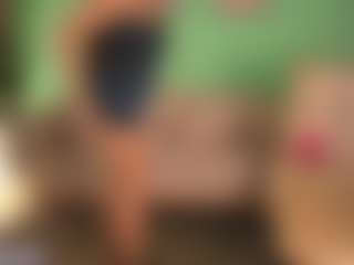 Live cam show with Emma-Wilson - Young Adult on nudelive.tv