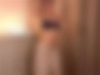 KiraRomeroma's Live Sex Cam Show