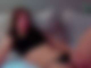 KiraRomeroma's Live Sex Cam Show