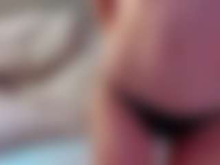 KiraRomeroma's Live Sex Cam Show