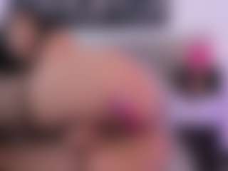 MilyMoretti's Live Sex Cam Show