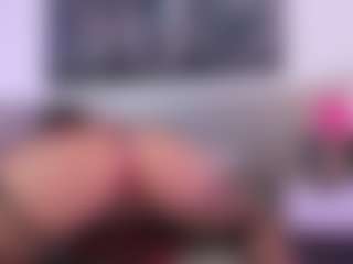 MilyMoretti's Live Sex Cam Show