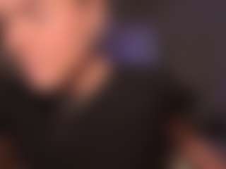 Live cam show with RachalRicherds - Skinny Teen (18+) on Milfs Live