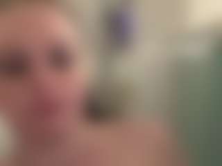 Rainashine26's Live Sex Cam Show