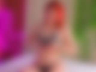 Live cam show with RubySmax - College Teen (18+) on Camsoda
