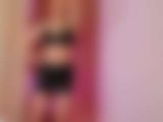 Live cam show with RubySmax - Curvy Teen (18+) on madthumbs