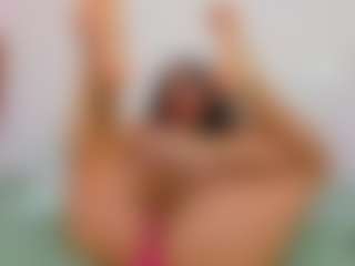 Live cam show with Sofi Gomez - New Small Tits on Camsoda