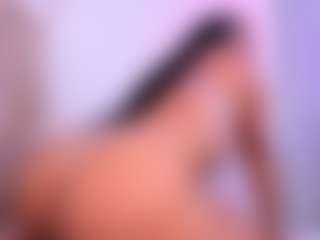 Live cam show with dailaaisha - College Curvy on StripNow