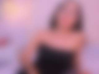 Live cam show with Lanapeaches - New Big Tits on Camsoda