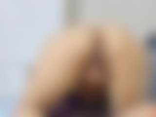 SofiaMillerr's Live Sex Cam Show