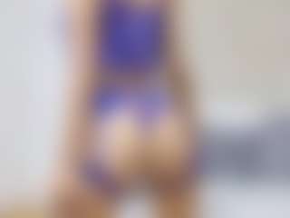 SofiaMillerr's Live Sex Cam Show