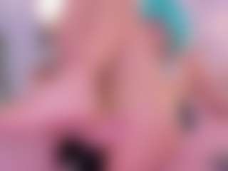 Live cam show with zoee-Evanss - Handjob on CamClone