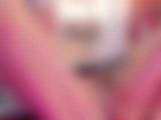 Live cam show with zoee-Evanss - Nipple Piercings on Camming Site