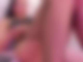 Live cam show with zoee-Evanss - Skinny on CamClone