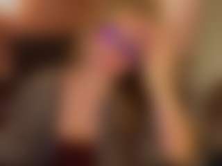 Live cam show with Alessia-Lee5 - Dirty Talk on madthumbs