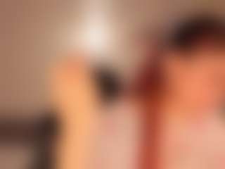 Live-Cam-Show mit Di-Bunny - Spank Red Hair auf Camsoda