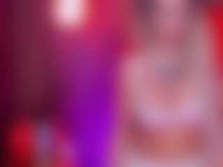 Live cam show with EllaMinx - Average on Soda Cam