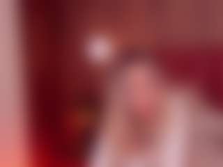 Live cam show with EllaMinx - Blonde Hair HD on Camsoda