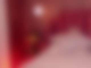 Live cam show with EllaMinx - New Tattoos on Camsoda