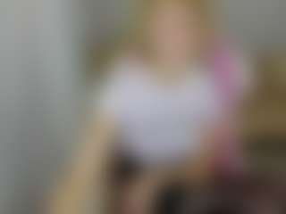 MiaCurlss's Live Sex Cam Show